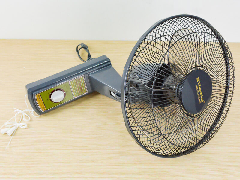 Quạt treo tường Vinawind QTT-300EĐ